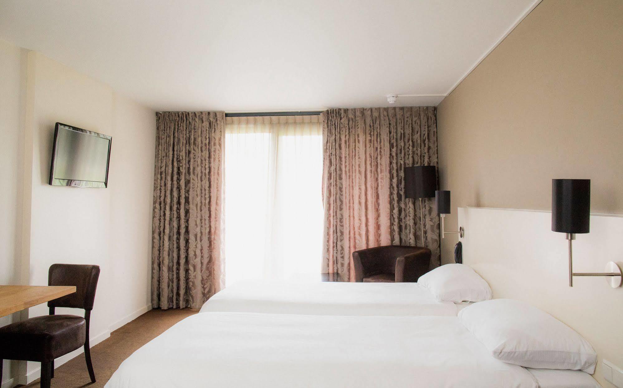 Hotel 瓦瑟纳尔 外观 照片